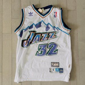 Vintage retro Utah Jazz Jersey / Malone 32